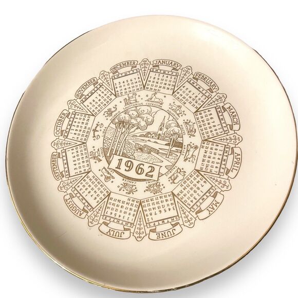 Vintage 1962 Zodiac Calendar Plate Astrological Signs 9 inch Gold Trim Decor - Picture 1 of 5